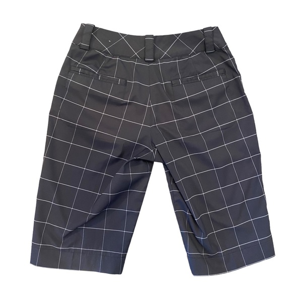 Nike Black Checkered Dri-Fit Golf Shorts 0 - Picture 5 of 10